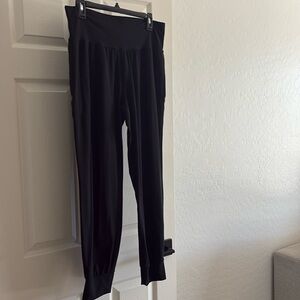 Athleta salutation jogger | size L